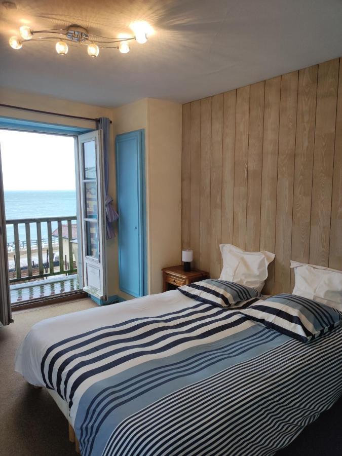 Les Galets Bleus Bed & Breakfast Étretat Eksteriør bilde