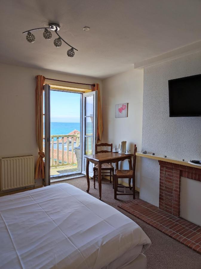 Les Galets Bleus Bed & Breakfast Étretat Eksteriør bilde