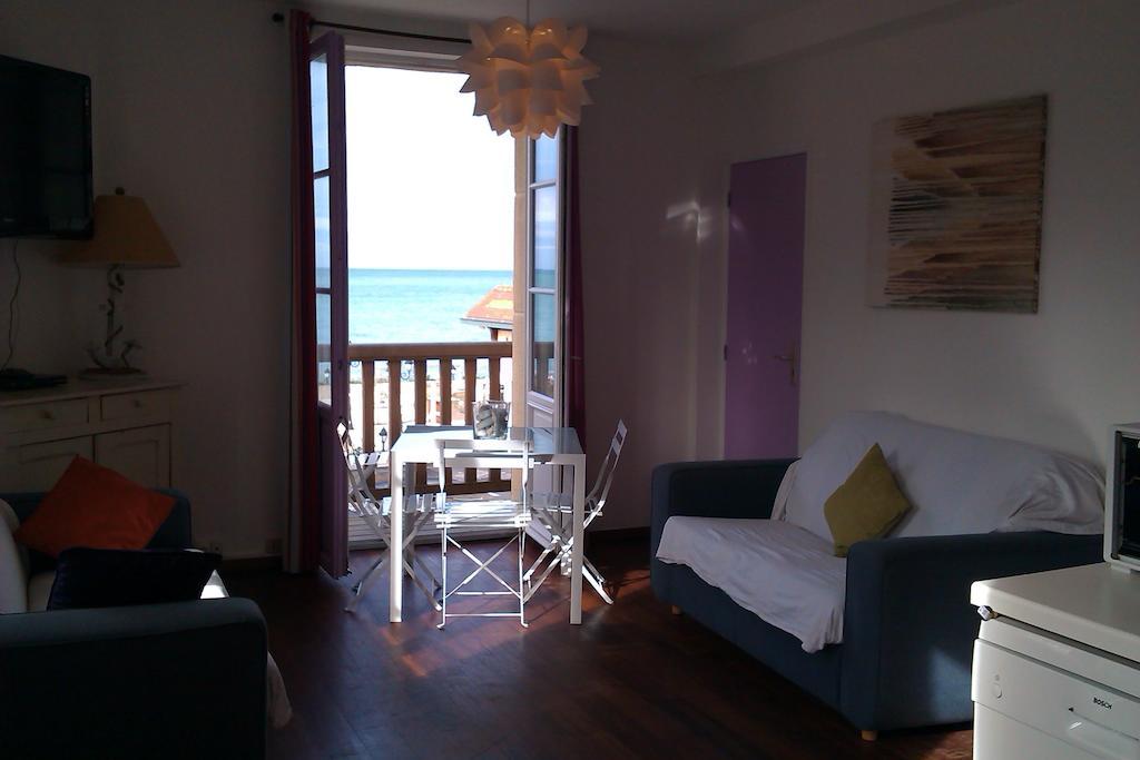 Les Galets Bleus Bed & Breakfast Étretat Rom bilde