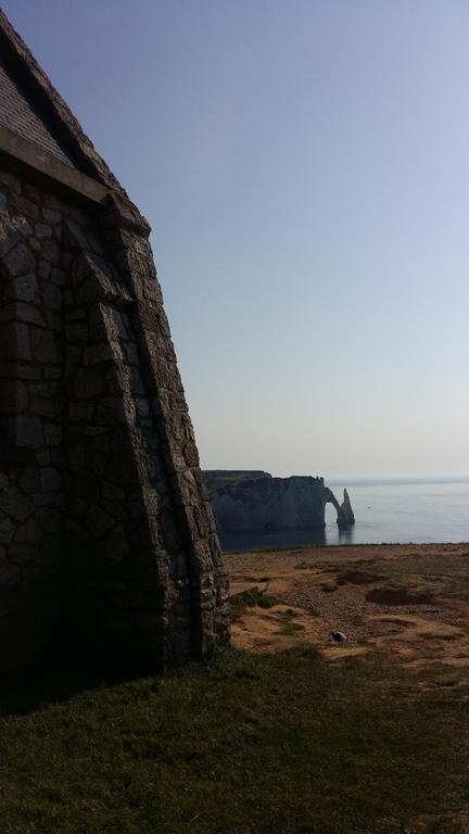 Les Galets Bleus Bed & Breakfast Étretat Eksteriør bilde